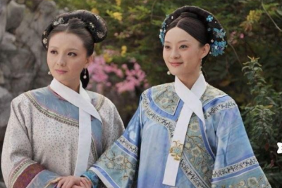 ​揭秘：清朝妃子胸前为什么要系个白布条？