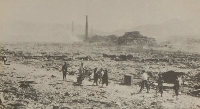 ​二战日军随军摄影师山端庸介所拍的长崎原爆从未公布照片曝光