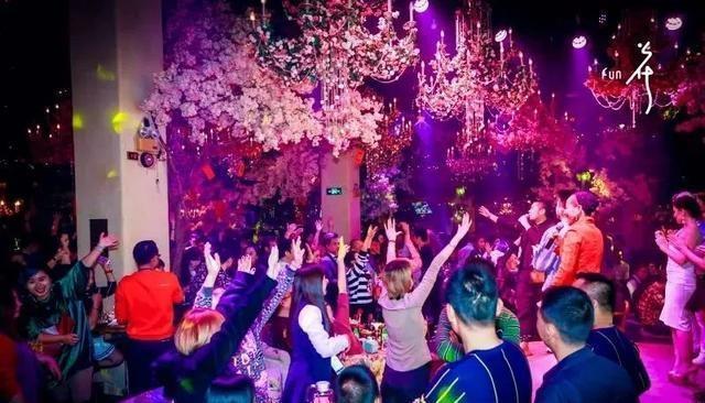 柳州仔斥资2亿打造浪漫告白圣地,女朋友知道后……