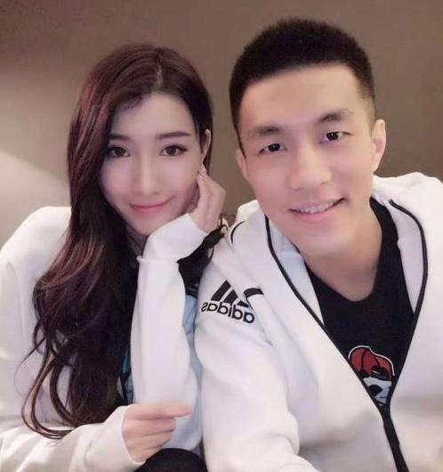 如今的马阳阳身价也有300万,毕竟马阳阳的身材颜值都摆在那里