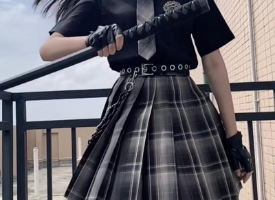 ​高阶微信朋友圈打造技巧，让女人越来越对你感兴趣。吸引力打造！