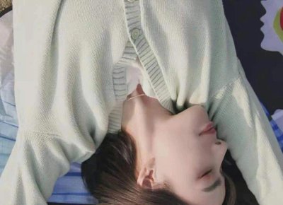 ​爱上老婆的闺蜜，沉迷在她的怀抱无法自拔，她离开后我得了相思病