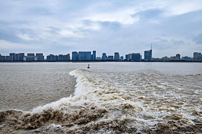 ​1937年，中国第一座钢铁结构大桥建成，竟在89天后亲手将其炸毁？