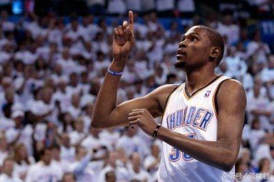 ​涨知识！NBA球员戴的手环到底有什么用