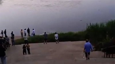 ​湘潭一大桥4人跳桥？官方：谣言！河里确实捞起一具遗体，但与跳桥无关