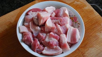 ​红烧五花肉的家常做法，做出来的肉入口即化，大家都抢着吃