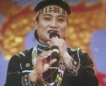 ​春晚爆红意外成残障的万沙浪，被妻儿抛弃，今与情人共度余生