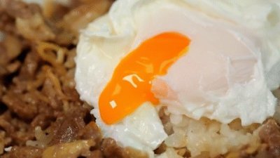 ​教你做：电饭煲+三个超简单步骤，在家就能做出餐厅级别的牛肉饭