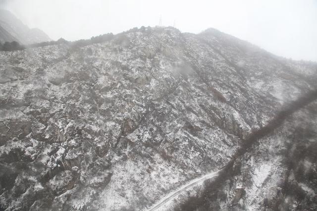 陕西3驴友非法穿越秦岭1人失联（驴友擅闯禁地遇难）(2)