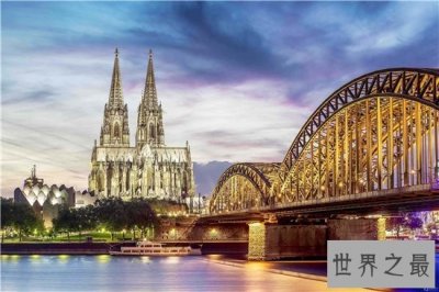 ​世界上最美的十大教堂，出国旅游一定要去看的十大教堂！