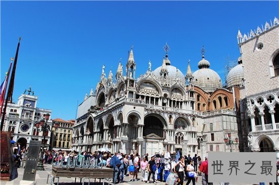 世界上最美的十大教堂,出国旅游一定要去看的十大教堂!
