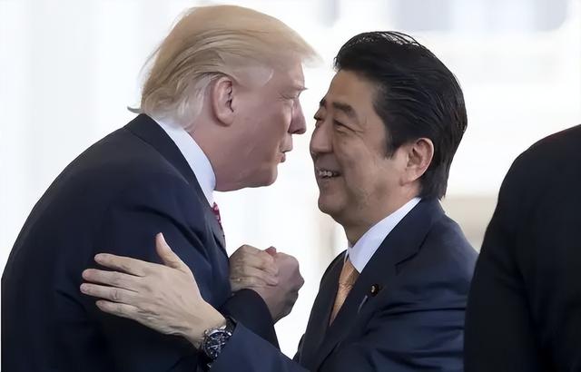 安倍枪杀后日本民众什么反应（为安倍痛哭的驻日记者曾颖遭网暴）(3)