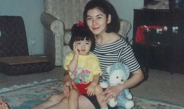 郑恺前女友程晓玥妈妈去世,好友发文悼念,曾催女儿和郑凯快结婚