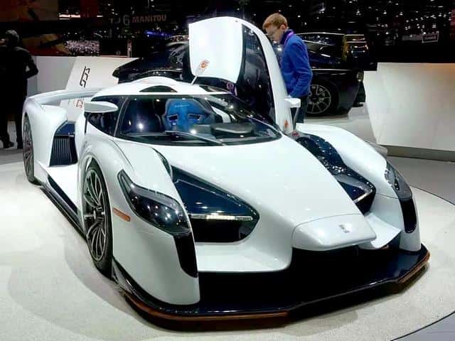 世界名车排名前十名迈巴赫多少钱(世界名车排名前十名)