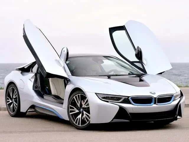 世界名车排名前十名迈巴赫多少钱(世界名车排名前十名)