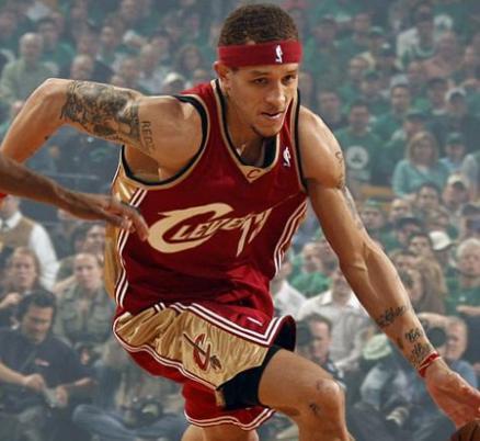 他们曾是詹姆斯的死敌, 如今在NBA无球可打!