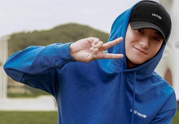 黄子韬深夜挂急诊