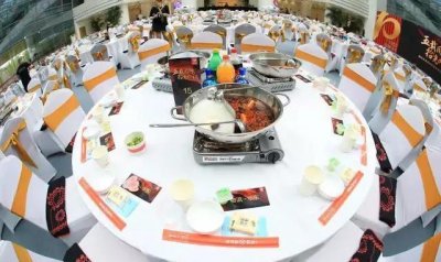 ​京东家宴上刘强东喝啥酒？我不说你肯定也知道！