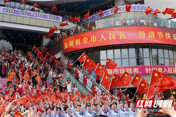 5、红旗广场附近