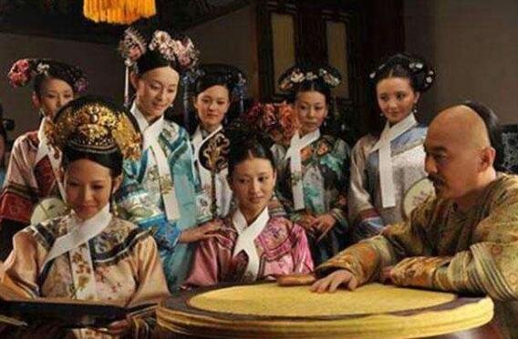 一夫多妻制晚上一起睡吗