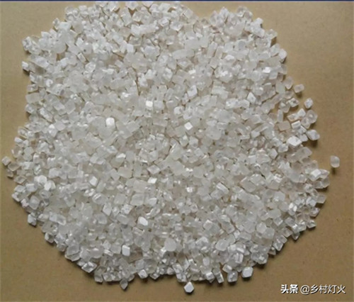 糖精是什么提炼出来的(糖精到底能不能吃)