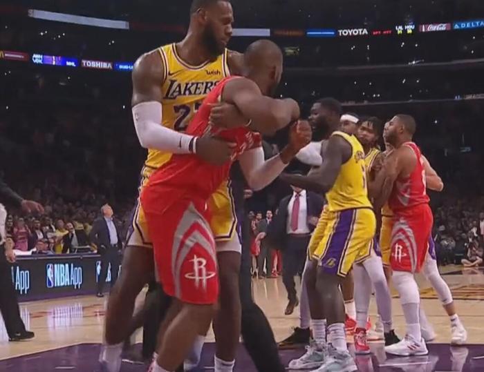 保罗与隆多激烈冲突,来听听杨毅、苏群等人是怎么看的