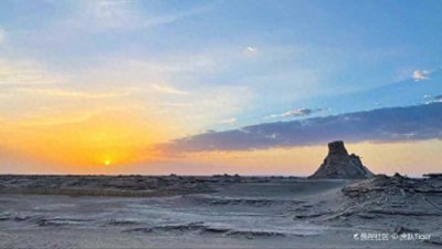 ​《鬼吹灯》中的精绝古城，距今已有1800万年历史，神秘无比