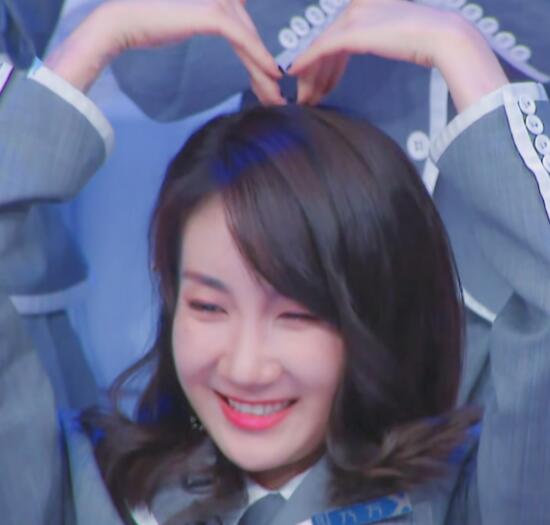 乃万真名叫什么 乃万是什么时候开始出名的