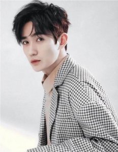 ​真正情商高的人,都是怎么说话的?(黄渤高情商说话技巧)