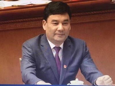 ​党中央、国务院授予库尔班·尼亚孜改革先锋称号