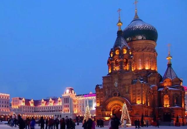 哈尔滨冰雪旅游哪家强(哈尔滨地位不可撼动)(10)