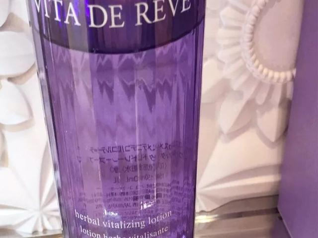 日本有什么护肤品值得推荐(盘点那些你去日本不得不买的护肤品)(8)