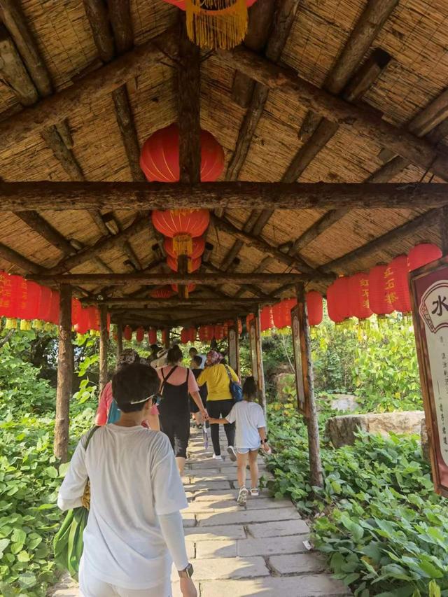 临沂市竹泉村旅游景点（百名游客重游新临沂）(10)