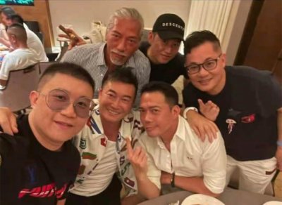 ​“乌鸦哥”张耀扬现状，弃影从商的救赎人生