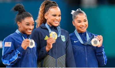 ​得而复失的女子自由体操铜牌，又失而复得，罗马尼亚总理：真相胜利了_ZAKER