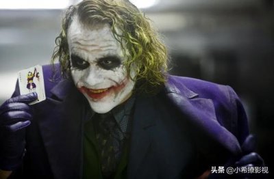 ​为何说DC《蝙蝠侠：黑暗骑士》的小丑，其实欺骗了许多人？