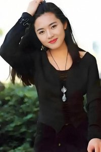 ​李丽珍传奇星路：从“学生情人”到金马影后的蜕变！