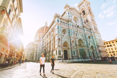 ​圣母百花大教堂(Basilica di Santa Maria del Fiore)是当今世界最着