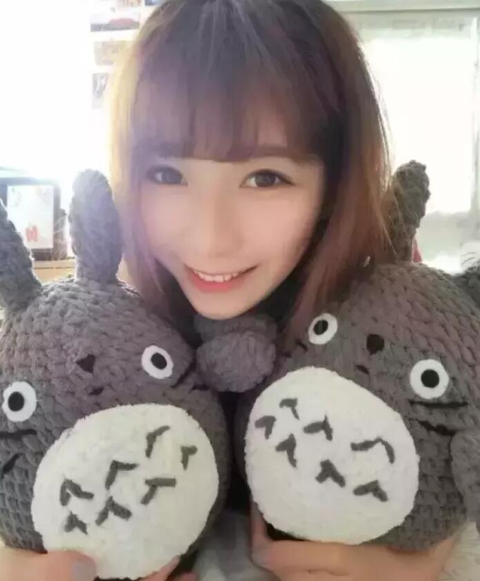 她是最美警花! 还是最美校花!一度因为网友太疯狂,关闭社交账号