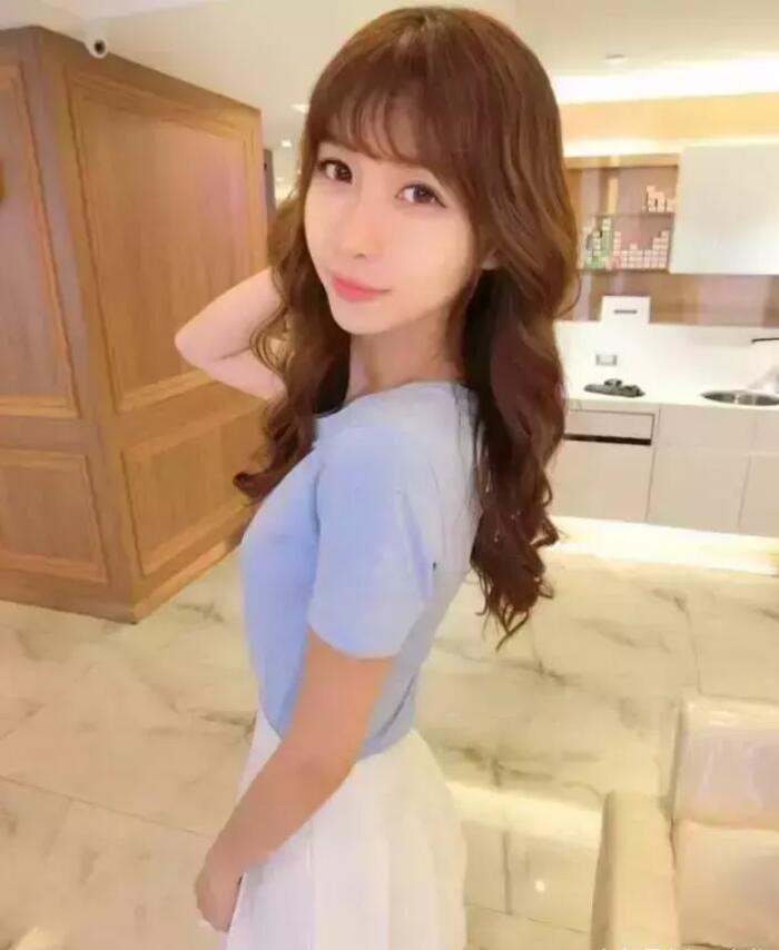 她是最美警花! 还是最美校花!一度因为网友太疯狂,关闭社交账号