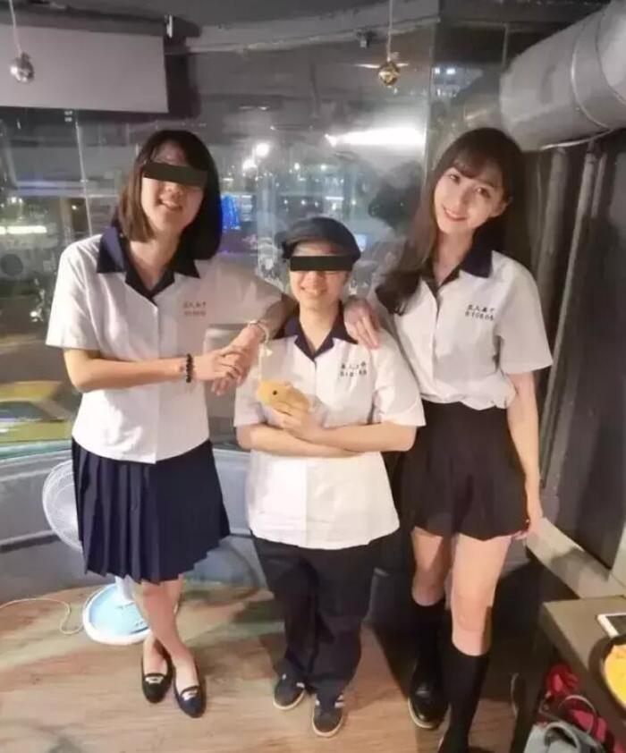 她是最美警花! 还是最美校花!一度因为网友太疯狂,关闭社交账号