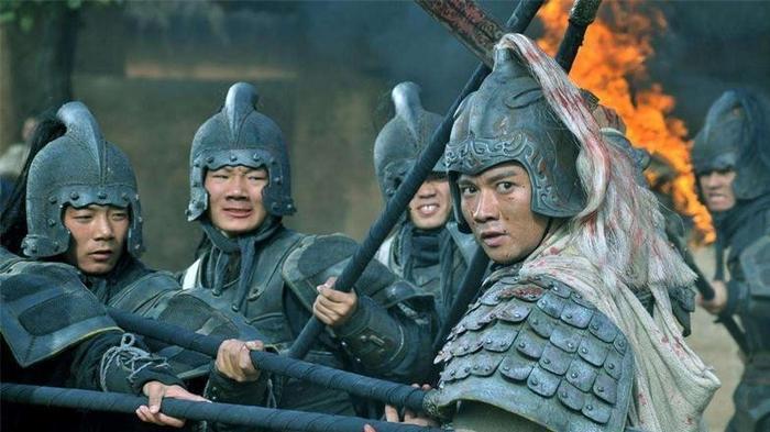 号称天下无敌的吕布，在三国演义中最少有5个对手，都没输给他