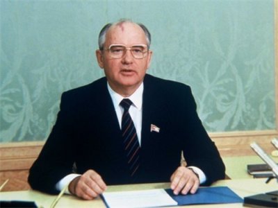 ​戈尔巴乔夫生平简介