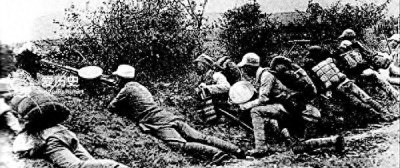 ​八路军炮轰万第，赵保原雪夜逃窜