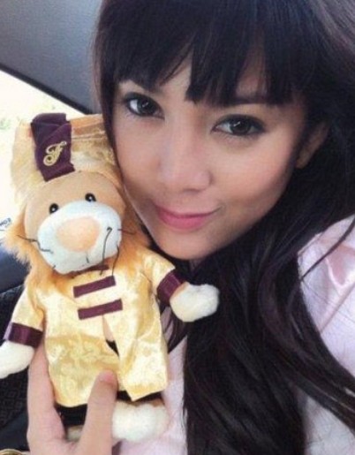 不带头巾的茜拉你见过吗？看看还美不美，讲真