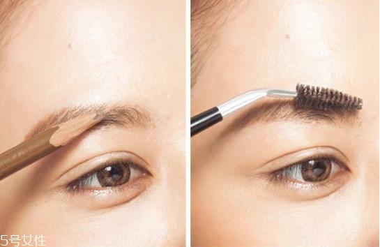 如何用眉笔画眉毛 怎么画眉毛图片步骤 如何用眉笔画眉毛 怎么画眉毛图片步骤