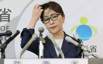 ​日本花瓶政客稻田朋美：昙花一现的国防负责人，终成为安倍的棋子
