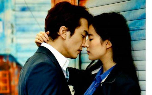 外媒评刘亦菲演花木兰(刘亦菲出演花木兰)(16)