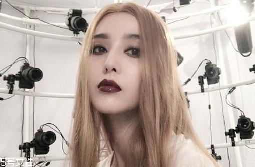 紫外光中毒妆怎么画 酷炫暗黑风中毒妆教程 紫外光中毒妆怎么画 酷炫暗黑风中毒妆教程