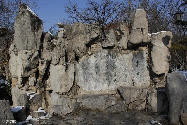 济南五龙潭为什么叫五龙潭（神秘不可测的济南五龙潭底）(8)